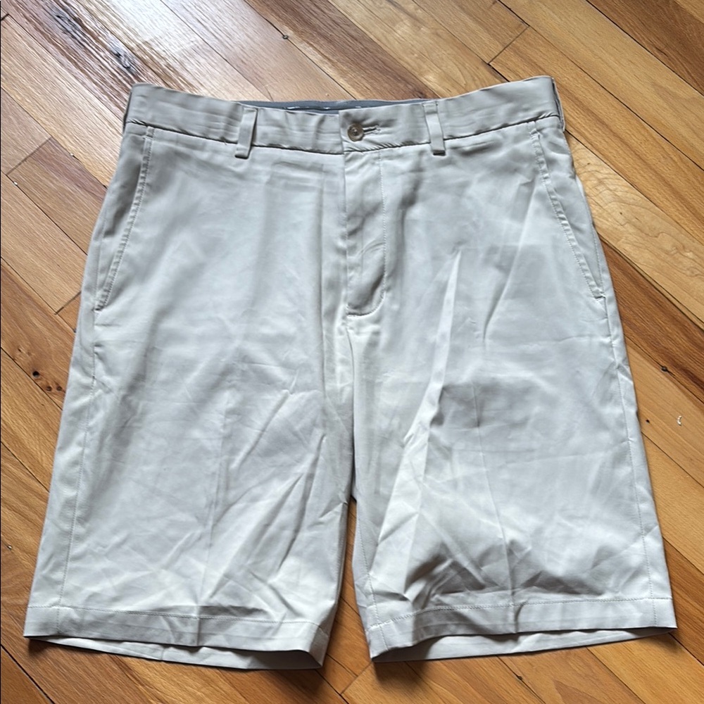 Walter Hagen Men's Tan Flat Front Golf Shorts Stone Khaki